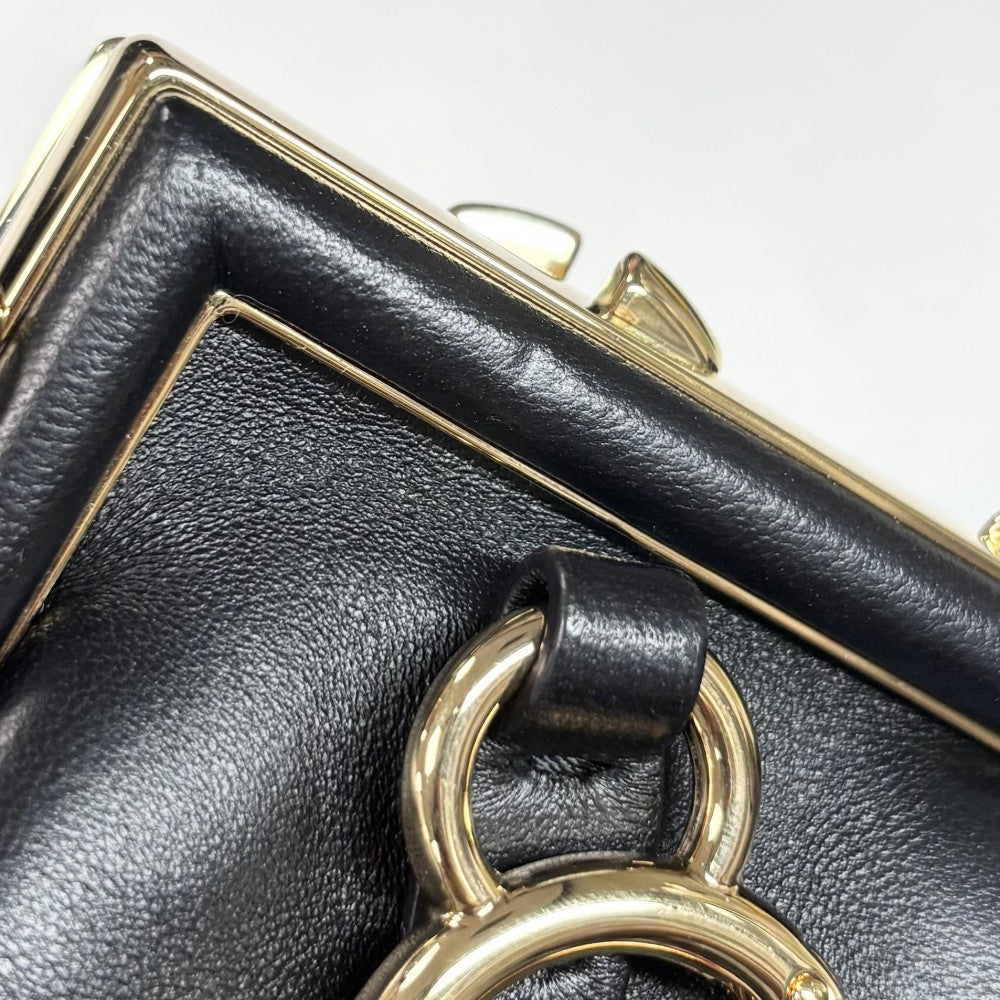 FENDI フェンディ ショルダーバッグ ナノ ファースト チャーム チェーンショルダー ミニバッグ 7AS051 レザー ブラック 黒 ゴールド金具 レディース【中古品】