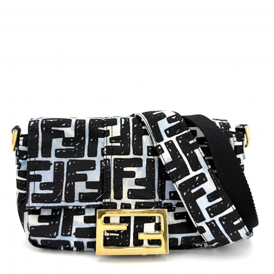 FENDI フェンディ 2WAY ズッカ ショルダーバッグ ボディバッグ Joshua Vides ジョシュアヴィーダスコラボ 8BR784 ナイロン ブルー 青 ブラック 黒 ゴールド金具 ユニセックス【中古品】