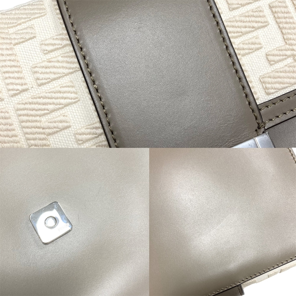 FENDI フェンディ ショルダーバッグ フラットバゲット ミディアム 7VA524 レザー キャンバス グレージュ ホワイト 白 シルバー金具 レディース【中古品】