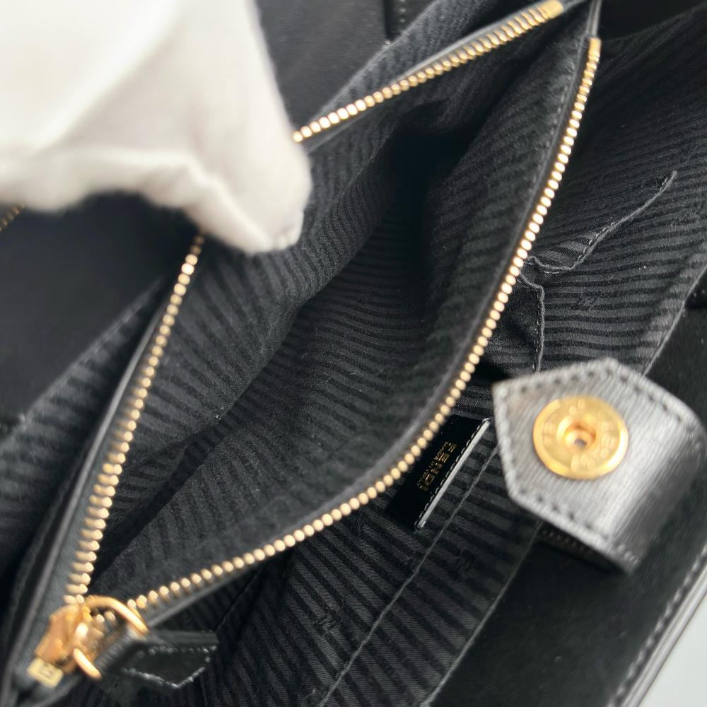FENDI フェンディ ハンドバッグ プチ トゥージュール 2WAY カーフ ブラック 黒 ゴールド金具 レディース【中古品】