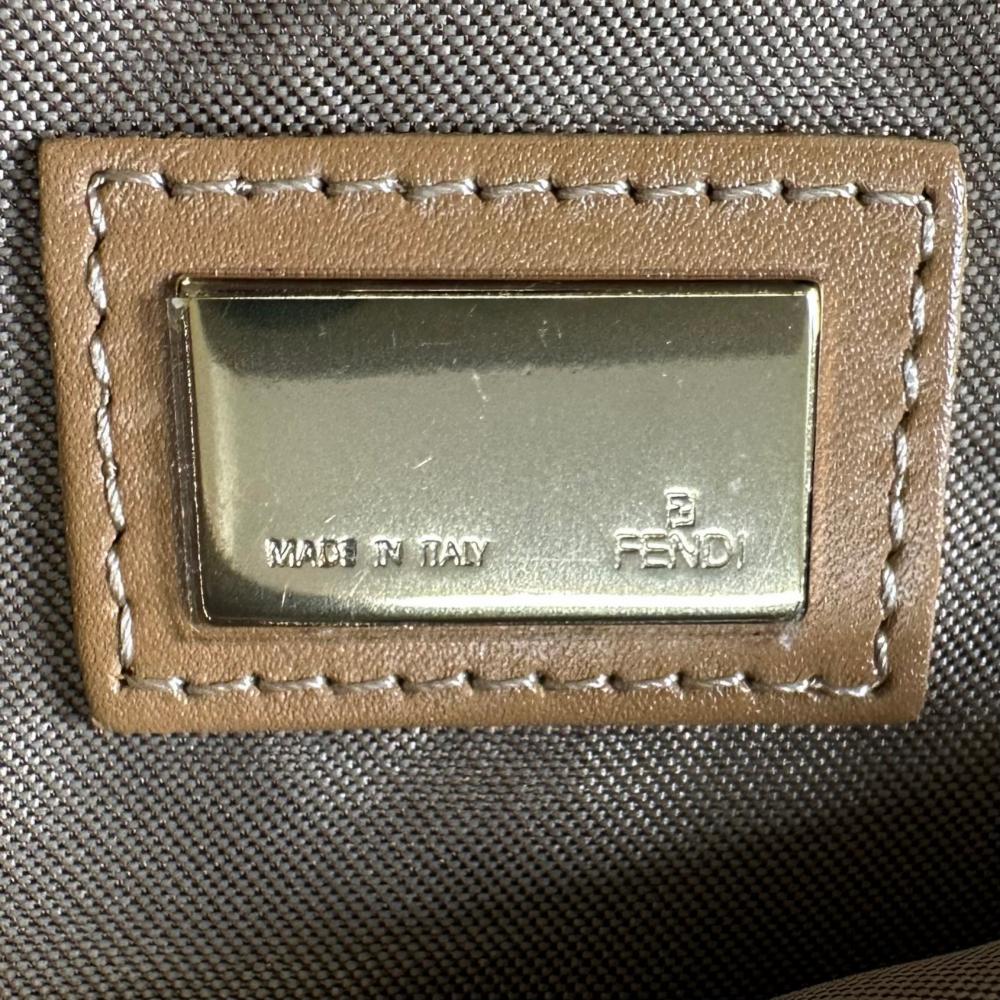 FENDI フェンディ トートバッグ ズッキーノ FFロゴ 8BH138 キャンバス ベージュ ゴールド金具 レディース【中古品】