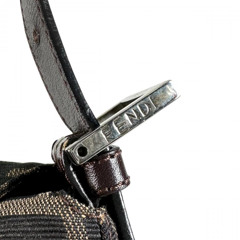 FENDI フェンディ ショルダーバッグ ズッカ マンマバケット 264260 キャンバス レザー ブラウン 茶 ブラック 黒 シルバー金具 レディース【中古品】