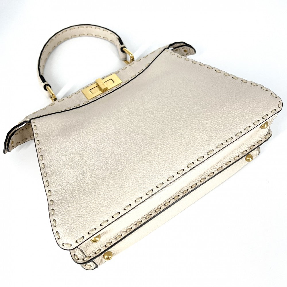 FENDI フェンディ 2WAY ピーカブー アイシーユー ミディアム ハンドバッグ ショルダーバッグ ISeeU セレリア ホワイト 白 8BN321 レザー アイボリー ゴールド金具 レディース【中古品】