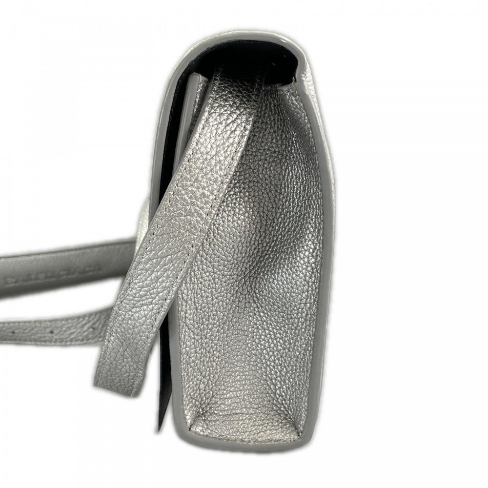 BALENCIAGA バレンシアガ ショルダーバッグ カー フラップバッグ グレインカーフレザー シルバー シルバー金具 メンズ【中古品】