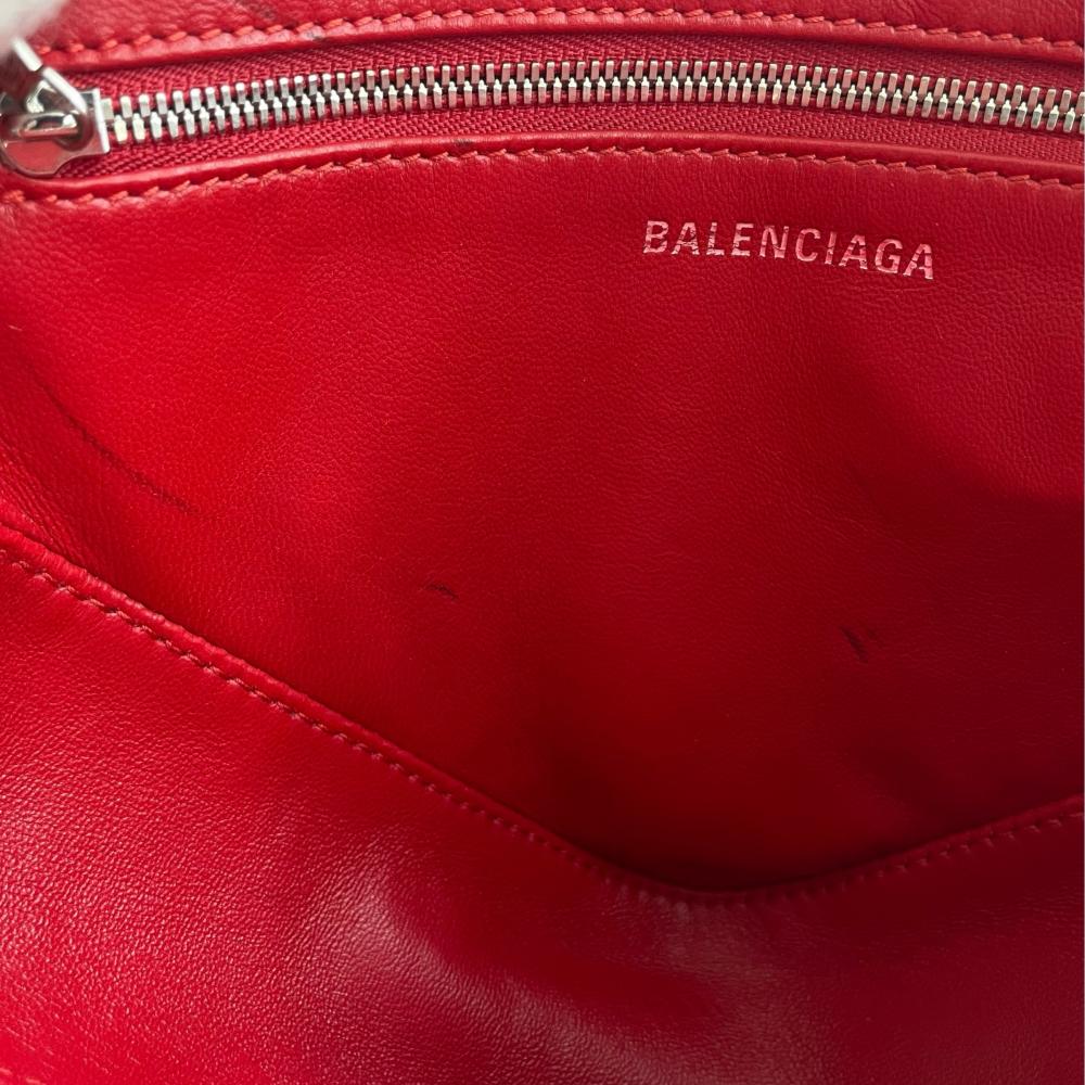 BALENCIAGA バレンシアガ ショルダーバッグ トライアングルチェーン 516666 レザー ブラック 黒 シルバー金具 レディース【中古品】