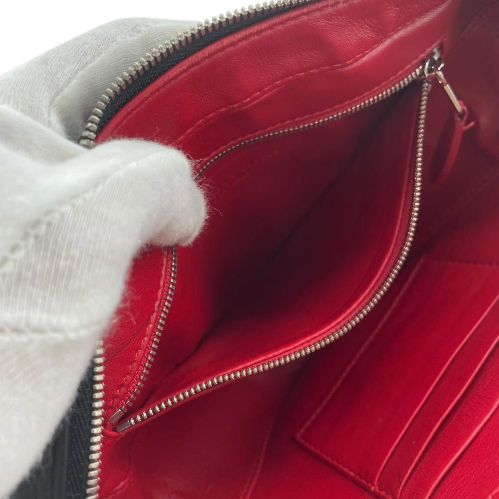 BALENCIAGA バレンシアガ ショルダーバッグ トライアングルチェーン 516666 レザー ブラック 黒 シルバー金具 レディース【中古品】