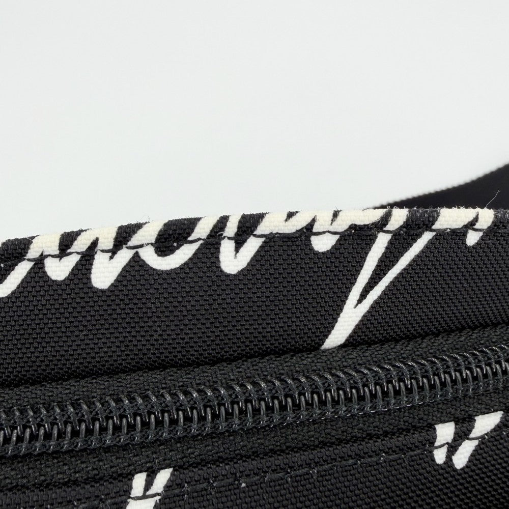 BALENCIAGA バレンシアガ ボディバッグ ウィール ベルトバッグ ウエストポーチ 総柄 533009 ナイロン ブラック 黒 ホワイト 白 シルバー金具 メンズ【中古品】