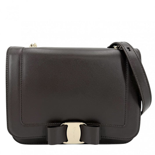 Salvatore Ferragamo サルヴァトーレフェラガモ ショルダーバッグ ヴァラリボン チェーンショルダー レザー ブラウン 茶 ゴールド金具 レディース【中古品】