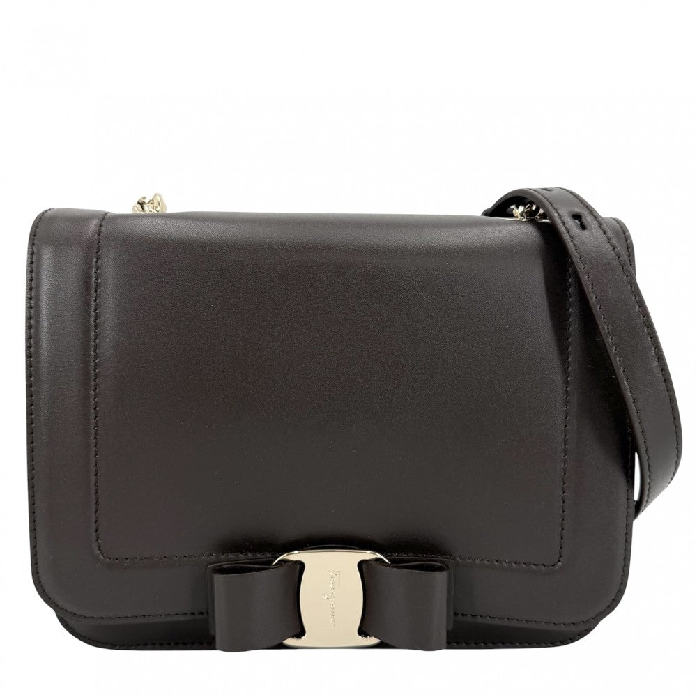 Salvatore Ferragamo サルヴァトーレフェラガモ ショルダーバッグ ヴァラリボン チェーンショルダー レザー ブラウン 茶 ゴールド金具 レディース【中古品】