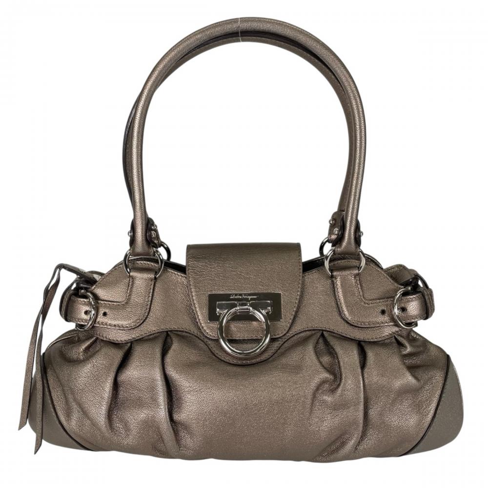 Salvatore Ferragamo サルヴァトーレフェラガモ ハンドバッグ ガンチーニ マリッサ メタリック カーフ グレー シルバー金具 レディース【中古品】