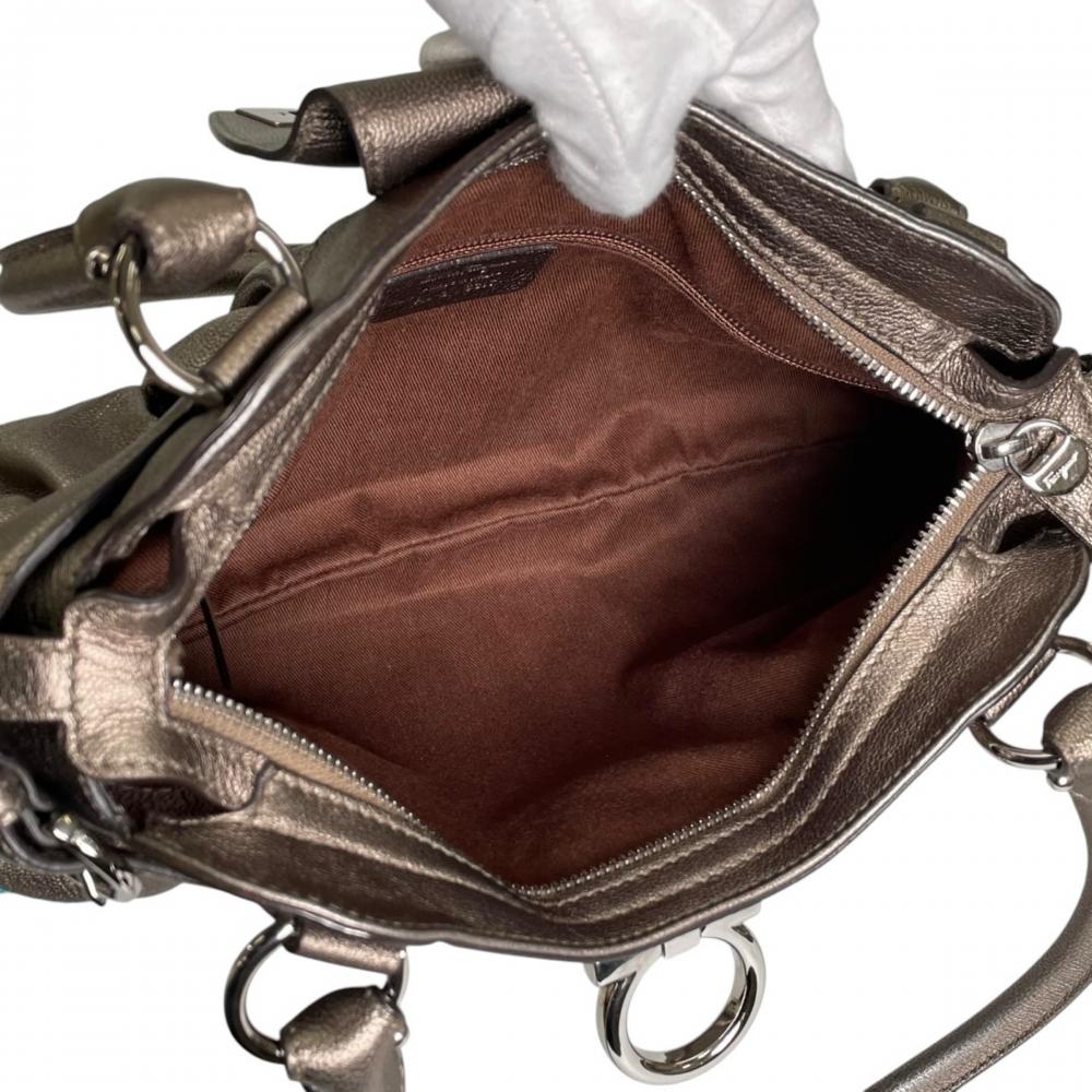 Salvatore Ferragamo サルヴァトーレフェラガモ ハンドバッグ ガンチーニ マリッサ メタリック カーフ グレー シルバー金具 レディース【中古品】