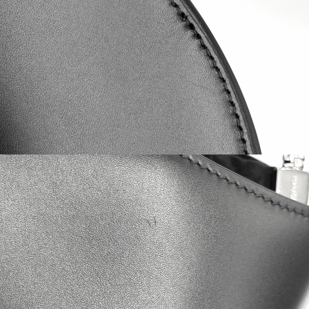 【開店SALE】 Salvatore Ferragamo サルヴァトーレフェラガモ 2WAY カットアウト ハンドバッグ ショルダーバッグ レザー ブラック 黒 シルバー金具 レディース【中古品】