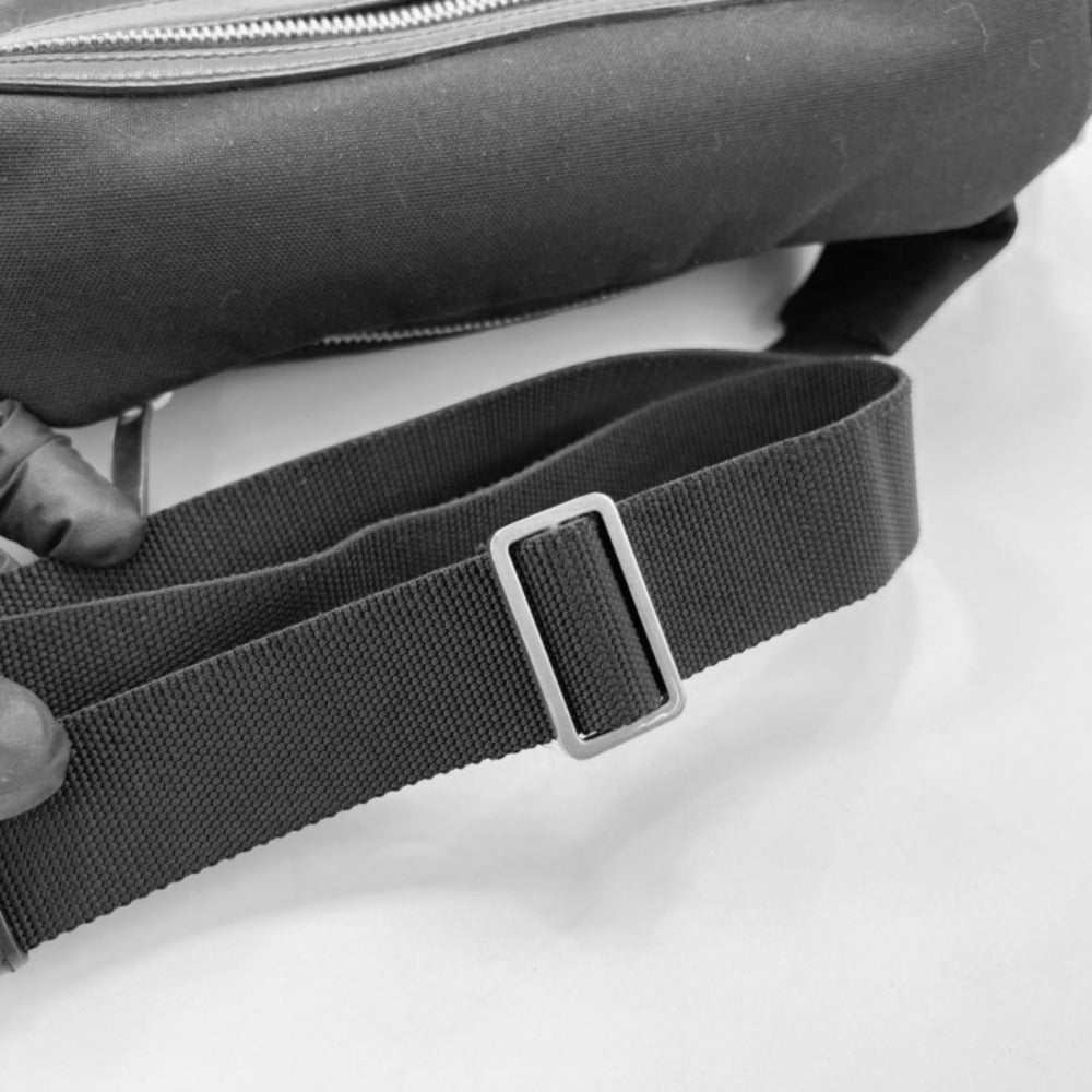 SAINT LAURENT サンローラン ボディバッグ ボディバッグ ショルダーバッグ ウエストポーチ 505973 ナイロン ブラック 黒 シルバー金具 ユニセックス【中古品】
