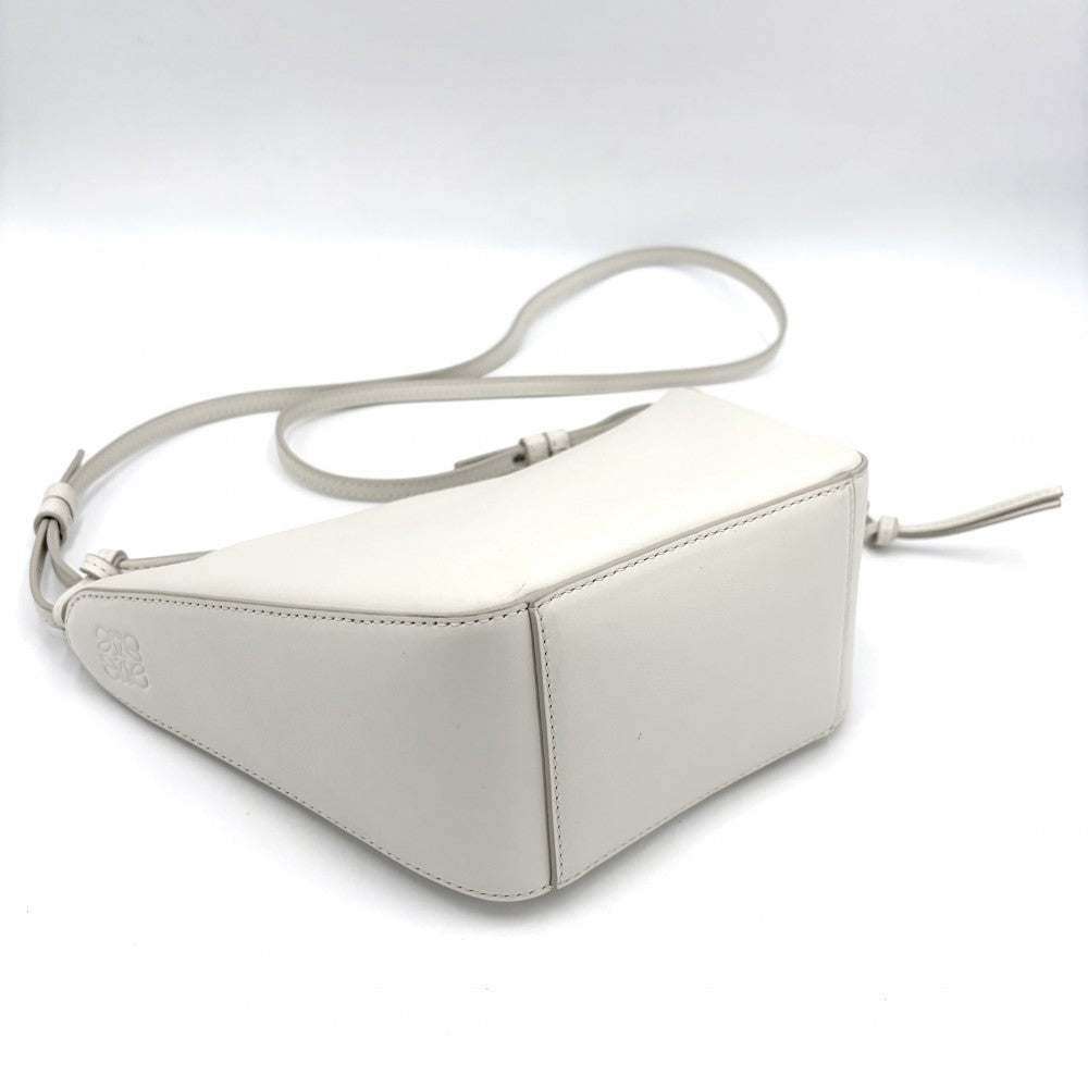 LOEWE ロエベ 2WAY アナグラム ハンモック ホーボーバッグミニ ハンドバッグ ショルダーバッグ レザー ホワイト 白 シルバー金具 レディース【中古品】