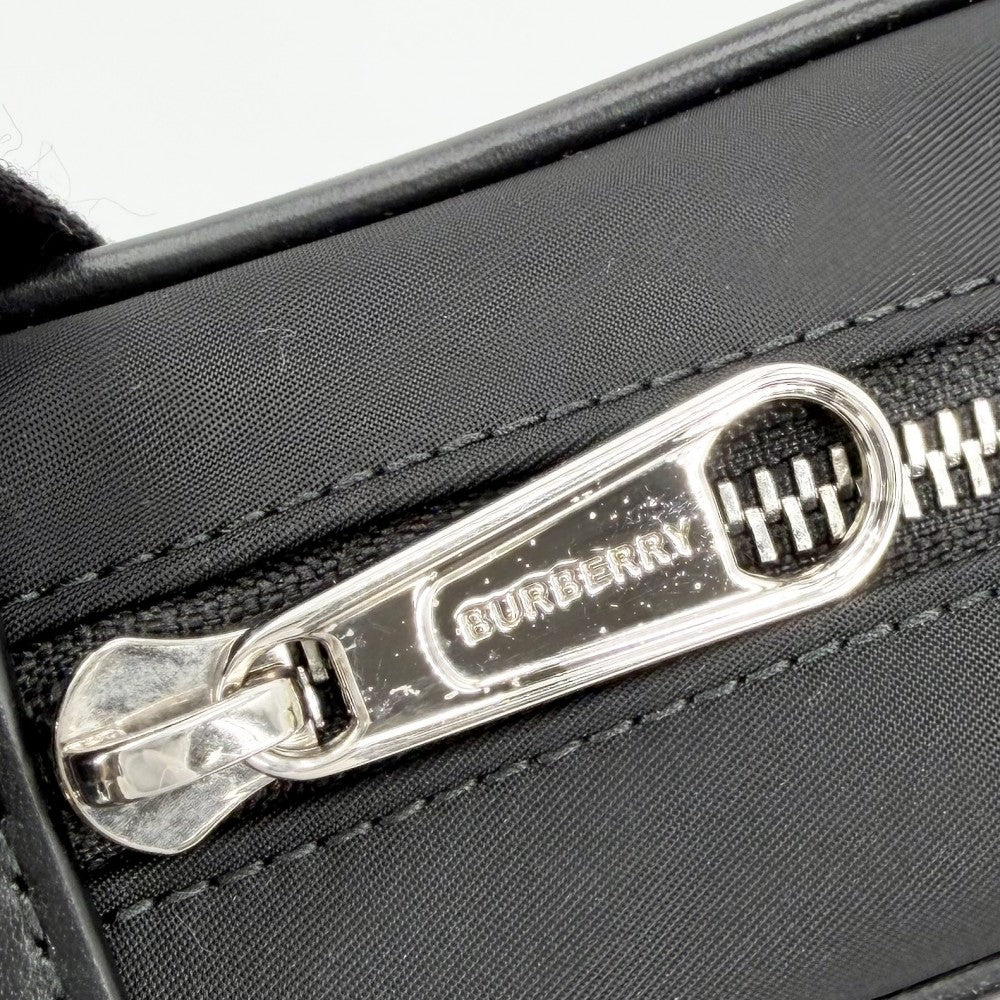 BURBERRY バーバリー ショルダーバッグ パディ クロスボディバッグ スクエア 8066111 ナイロン レザー ブラック 黒 シルバー金具 レディース【中古品】