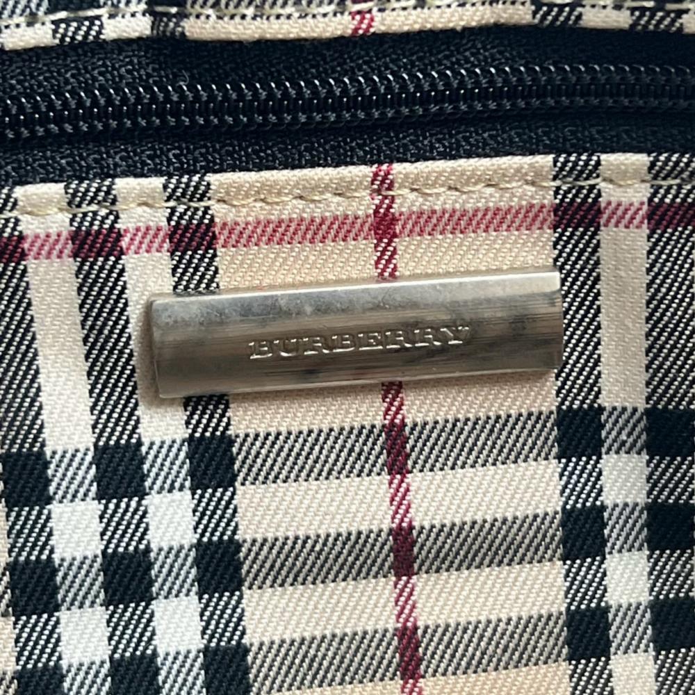 BURBERRY バーバリー ショルダーバッグ ノバチェック ワンショルダー ハーフムーン レザー ブラック 黒 シルバー金具 レディース【中古品】