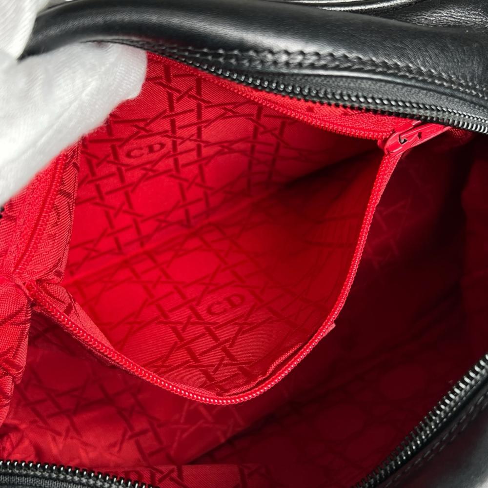 Christian Dior クリスチャンディオール ショルダーバッグ ロゴチャーム レザー ブラック 黒 ゴールド金具 レディース【中古品】