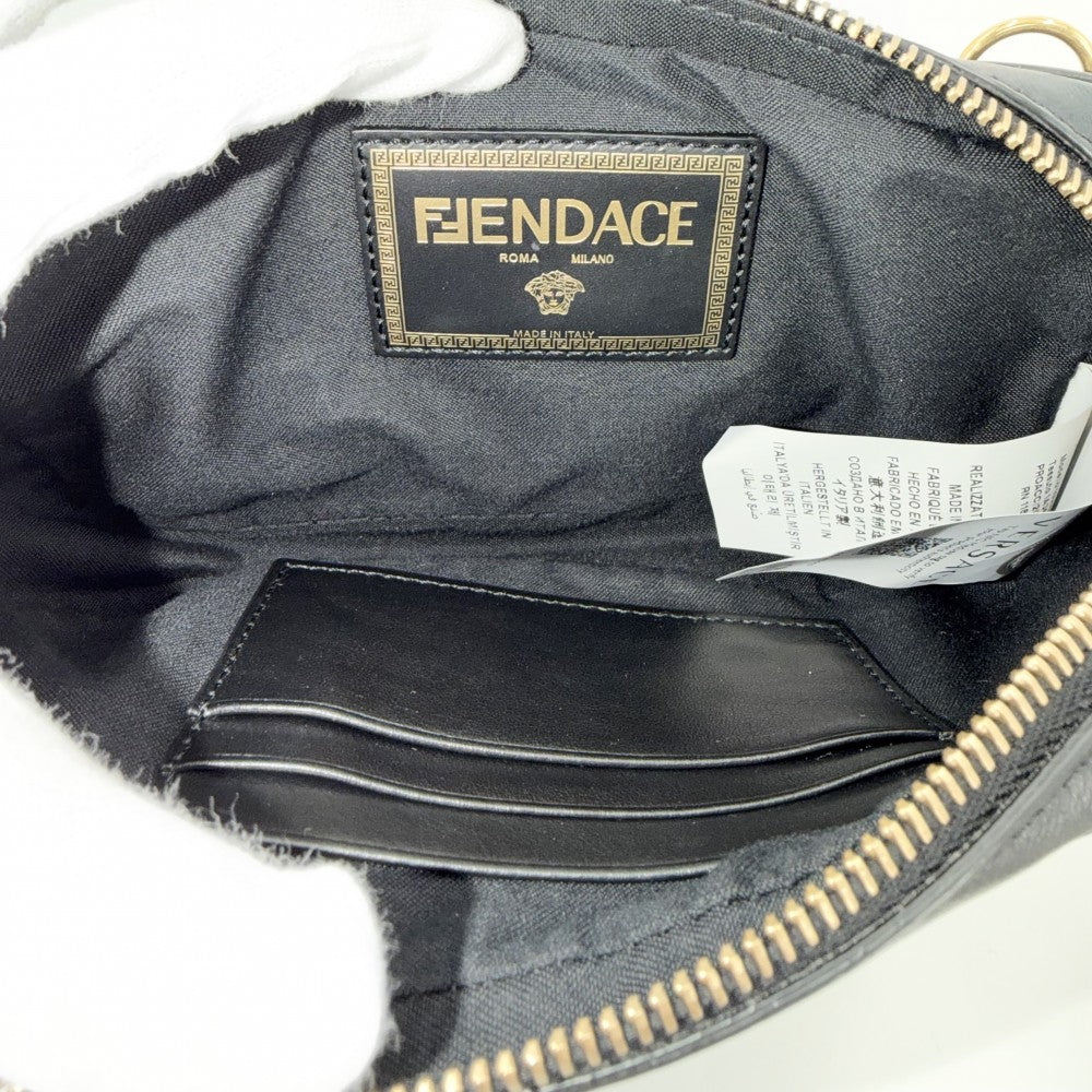 VERSACE ヴェルサーチ ショルダーバッグ FENDACE フェンダーチェ フェンディコラボ メデューサ 7M0258 レザー ブラック 黒 ゴールド ゴールド金具 レディース【中古品】
