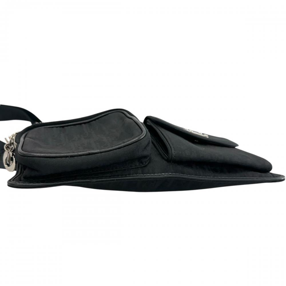 PRADA プラダ ボディバッグ トロッター ストロークシック ウエストポーチ MC0018 ナイロン ブラック 黒 シルバー金具 レディース【中古品】