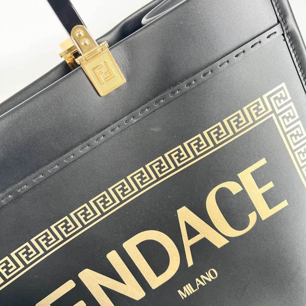 FENDI フェンディ 2WAY フェンダーチェ サンシャイン ミディアム ショルダーバッグ トートバッグ ハンドバッグ ヴェルサーチコラボ レザー ブラック 黒 ゴールド金具 レディース【中古品】