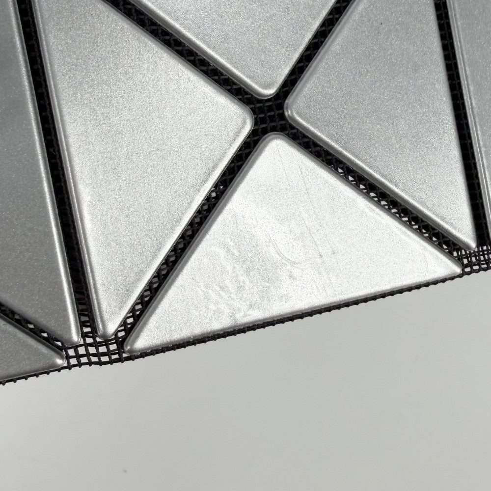 ISSEY MIYAKE イッセイミヤケ トートバッグ ハンドバッグ BAOBAO バオバオ LUCENT ルーセント BB31-AG053 シルバー グレー ブラック金具 レディース【中古品】