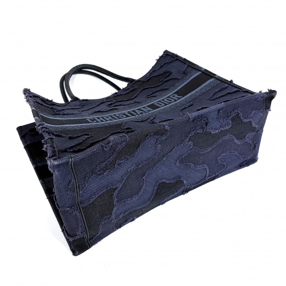 Christian Dior クリスチャンディオール トートバッグ ブックトート ハンドバッグ BOOK TOTE リゾートコレクション カムフラージュ キャンバス ネイビー 紺 レディース【中古品】