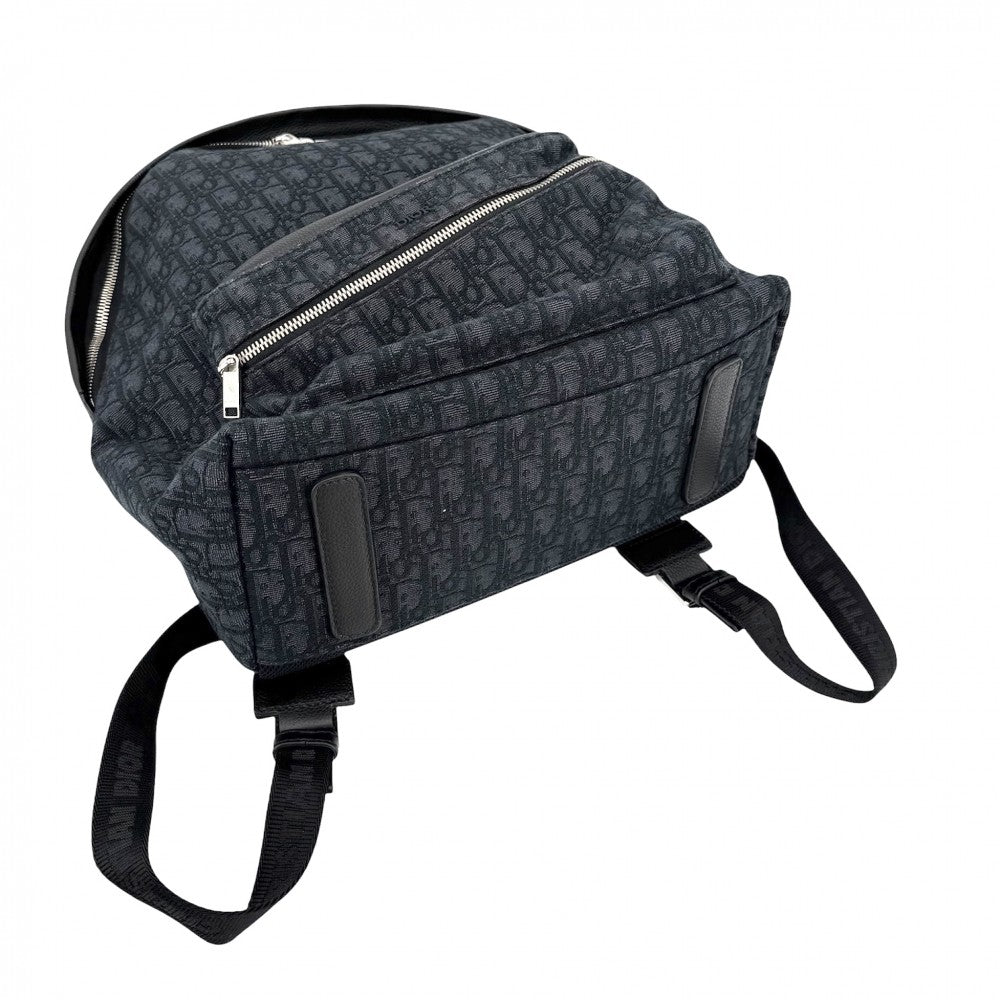 DIOR HOMME ディオール・オム リュック オブリーク Rider バックパック トラベル かばん 鞄 1VOBA088YKY ディオールオブリークジャカード ネイビー 紺 ブラック 黒 シルバー金具 ユニセックス【中古品】