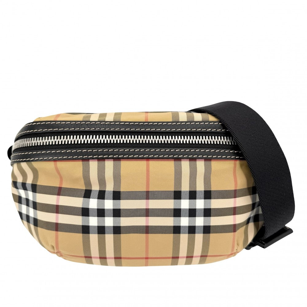 【開店SALE】 BURBERRY バーバリー ボディバッグ ヴィンテージチェック ベルトバッグ ウエストポーチ 8005521 ナイロン ベージュ ブラック 黒 ブラック金具 メンズ【中古品】