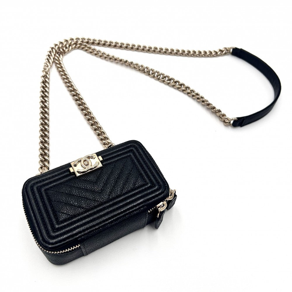 CHANEL シャネル ショルダーバッグ ボーイシャネル ショルダーコインパース ミニチェーンショルダーバッグ ショルダーポーチ ココマーク ココ 鞄 かばん キャビアスキン ブラック 黒 ゴールド金具 レディース【中古品】