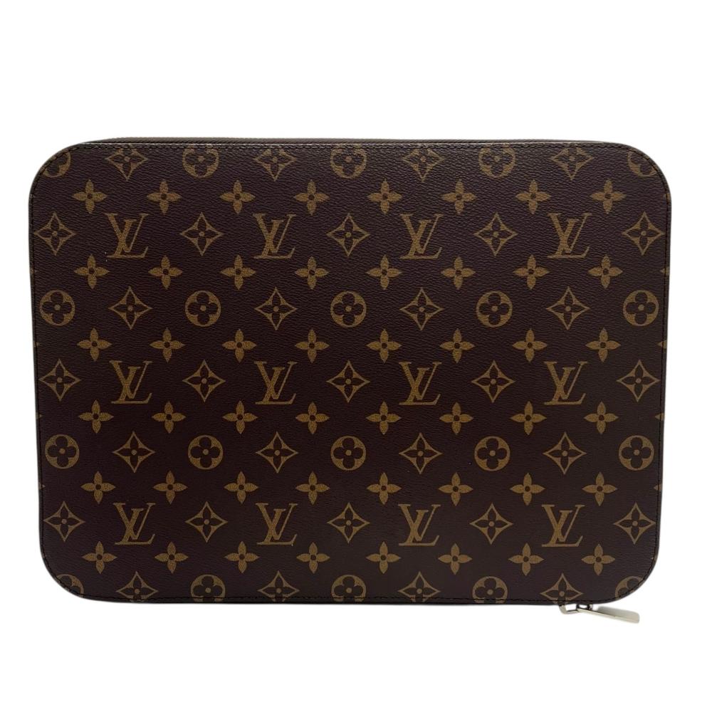 LOUIS VUITTON ルイヴィトン クラッチバッグ ホライゾン・ラップトップ・スリーブ モノグラム PCケース M42666 モノグラムキャンバス ブラウン 茶 シルバー金具 メンズ【中古品】