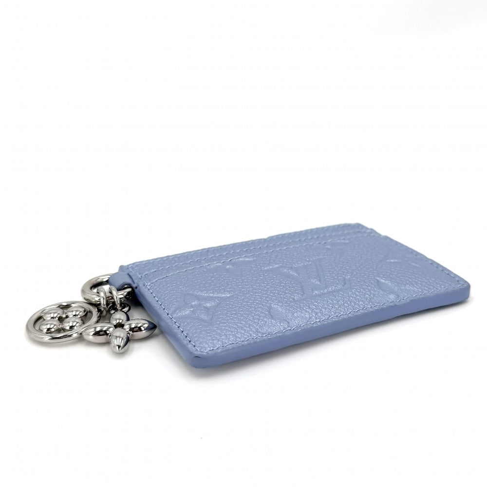 【開店SALE】 LOUIS VUITTON ルイヴィトン カードケース モノグラムアンプラント ポルトカルトLVチャーム パスケース ブルー 小物 M26523 ブルーフロスト シルバー金具 レディース【中古品】