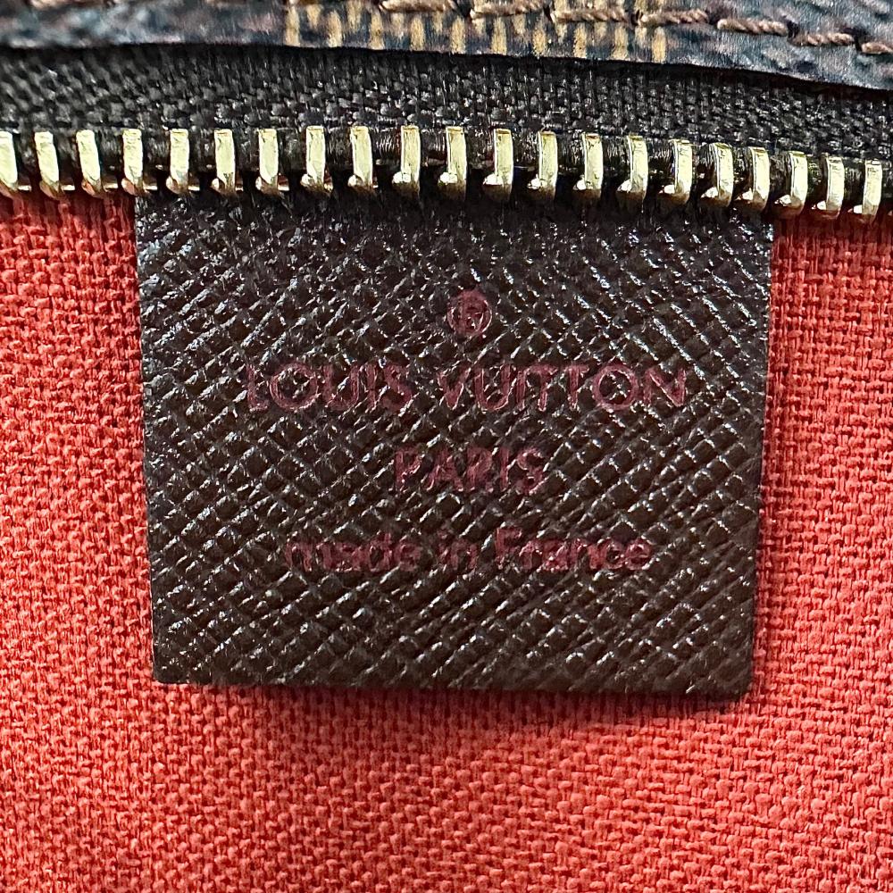 LOUIS VUITTON ルイヴィトン ハンドバッグ ダミエ・エベヌ トゥルース・メイクアップ アクセサリーポーチ N51982 ダミエキャンバス ブラウン 茶 ゴールド金具 レディース【中古品】
