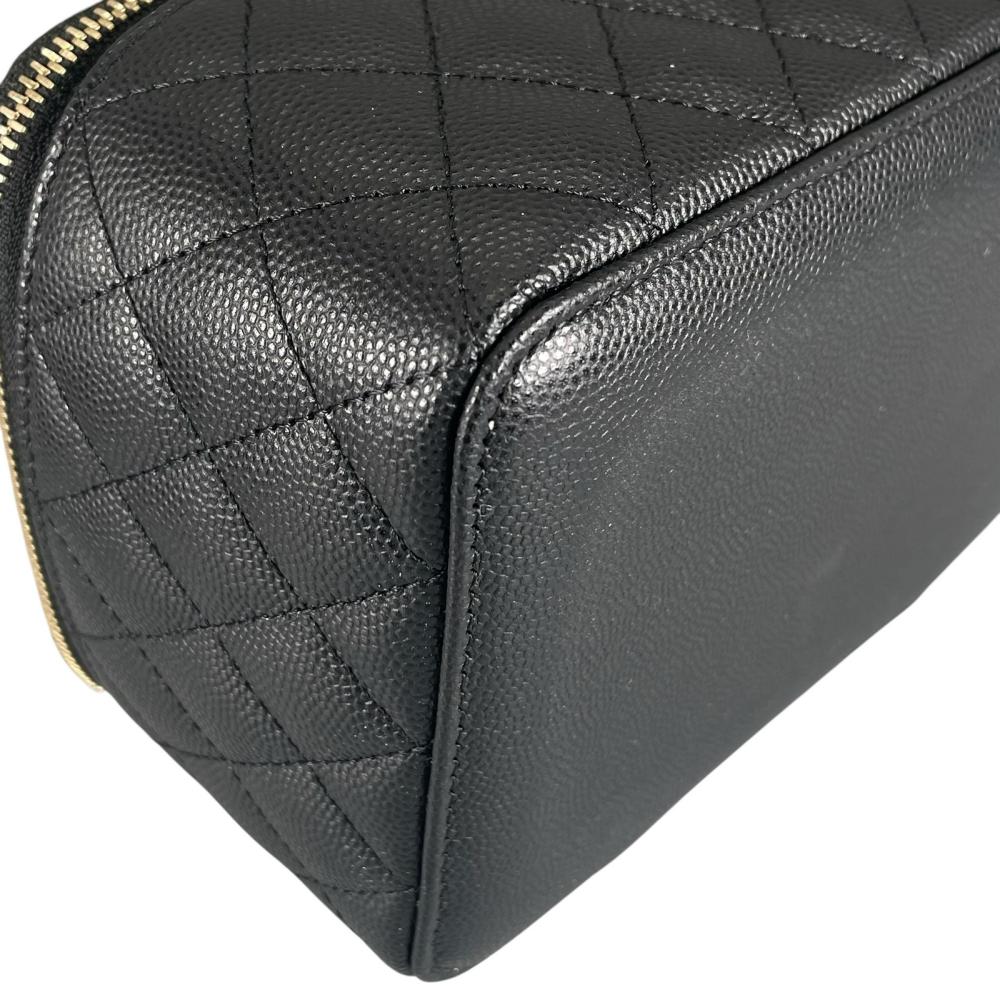 CHANEL シャネル ポーチ バニティ アクセサリーポーチ 29番台 ココマーク ブラック 黒 ゴールド金具 レディース 235年【中古品】
