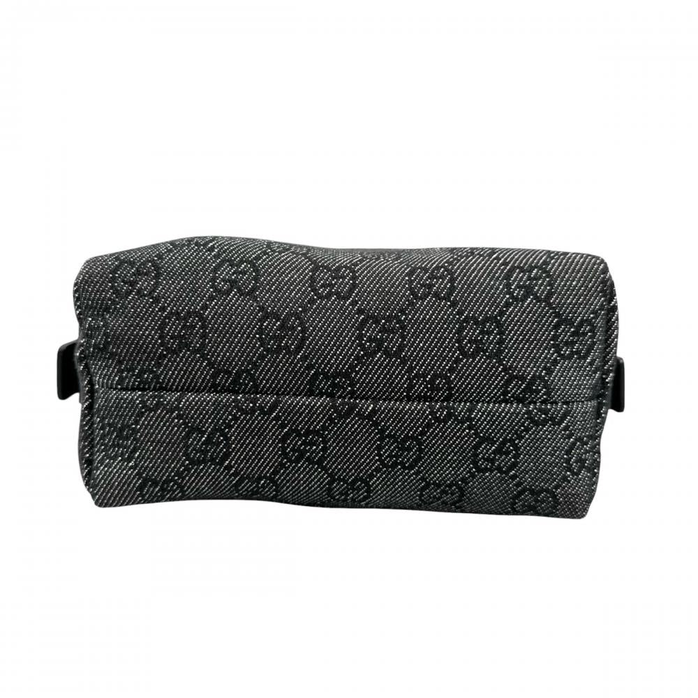 GUCCI グッチ ポーチ コスメポーチ 29595 GGキャンバス ブラック 黒 シルバー金具 レディース【中古品】