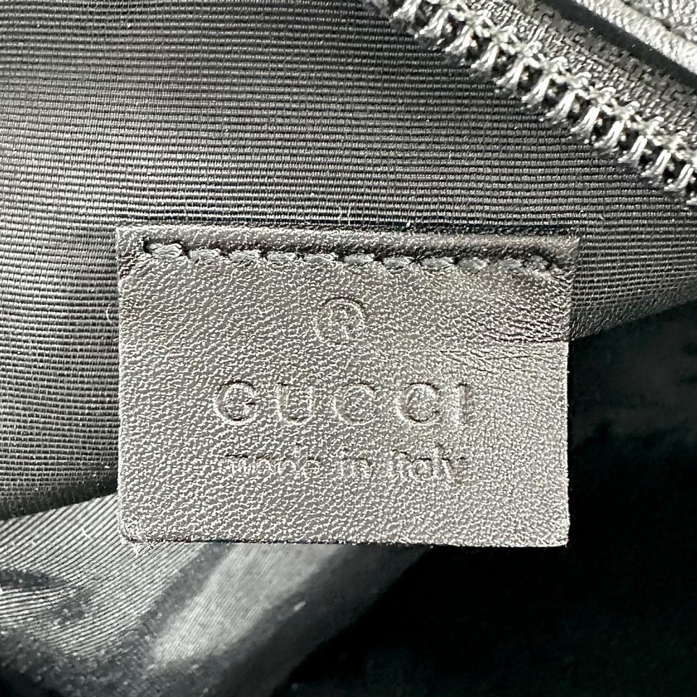 GUCCI グッチ ポーチ コスメポーチ 29595 GGキャンバス ブラック 黒 シルバー金具 レディース【中古品】