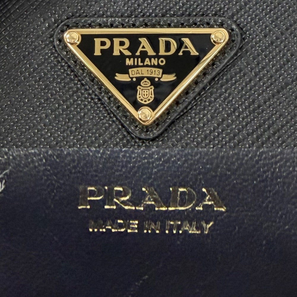 PRADA プラダ カードケース サフィアーノトライアングル カードケース コインケース 小銭入れ 財布 ミニウォレット メンズ レディース 小物 1MC086 レザー ブラック 黒 ゴールド金具 ユニセックス【中古品】