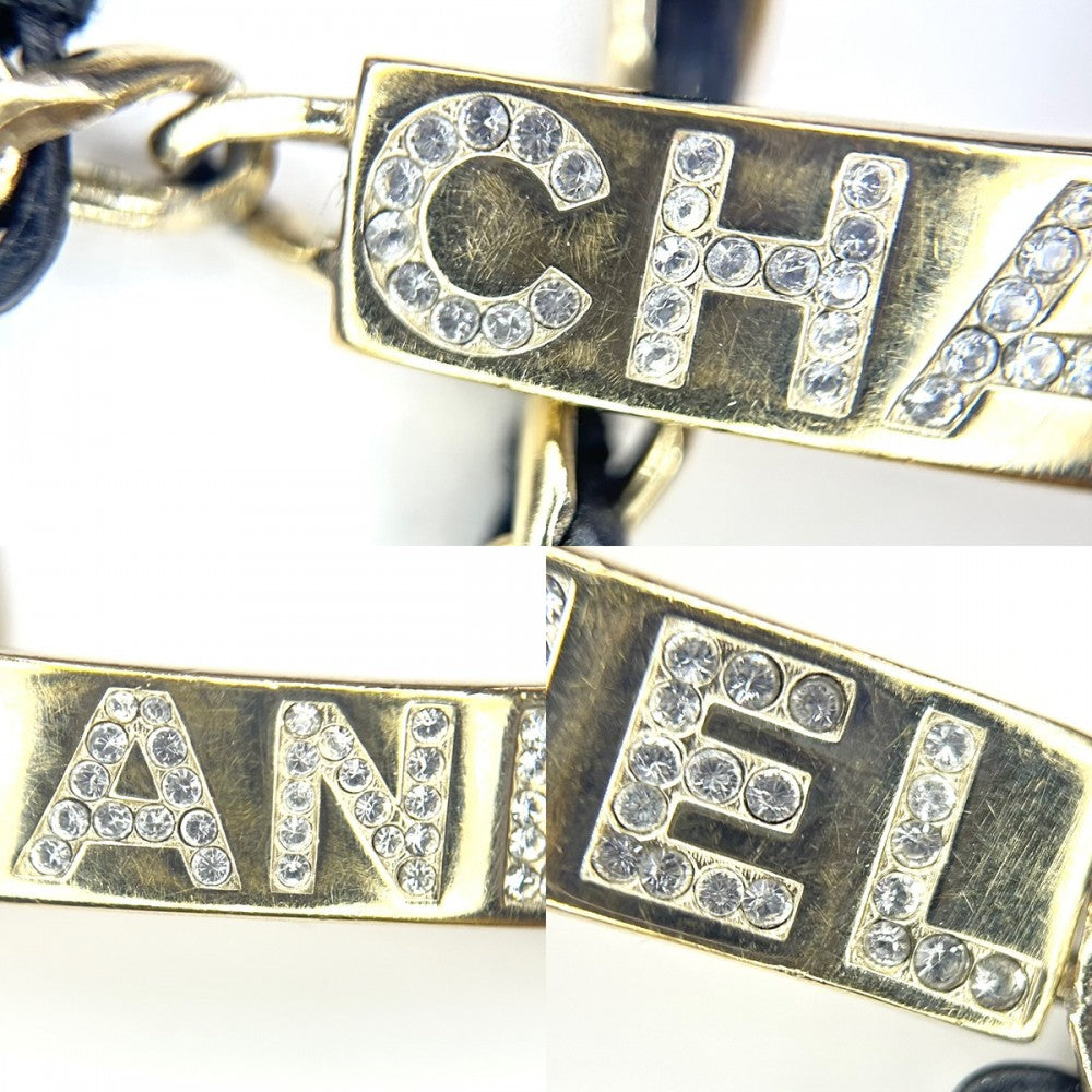 【開店SALE】 CHANEL シャネル ブレスレット チェーン ロゴプレート アクセサリー ココマーク GP ラインストーン レザー B20B ブラック 黒 ゴールド金具 レディース 約10.3g 2020年【中古品】