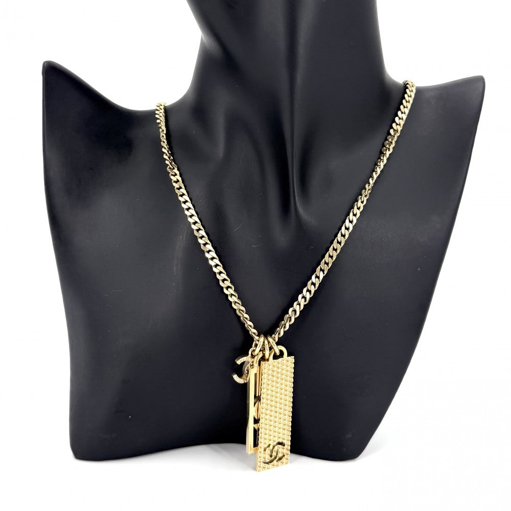 CHANEL シャネル ネックレス ココマーク ボーイシャネル プレート アクセサリー ロングネックレス GP ラインストーン C22P ゴールド レディース 約43.7g 2022年【中古品】