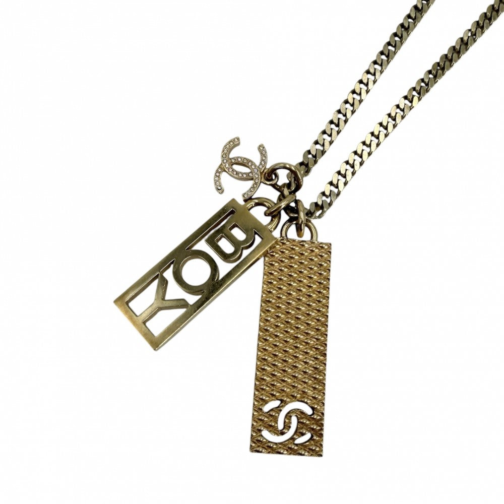CHANEL シャネル ネックレス ココマーク ボーイシャネル プレート アクセサリー ロングネックレス GP ラインストーン C22P ゴールド レディース 約43.7g 2022年【中古品】