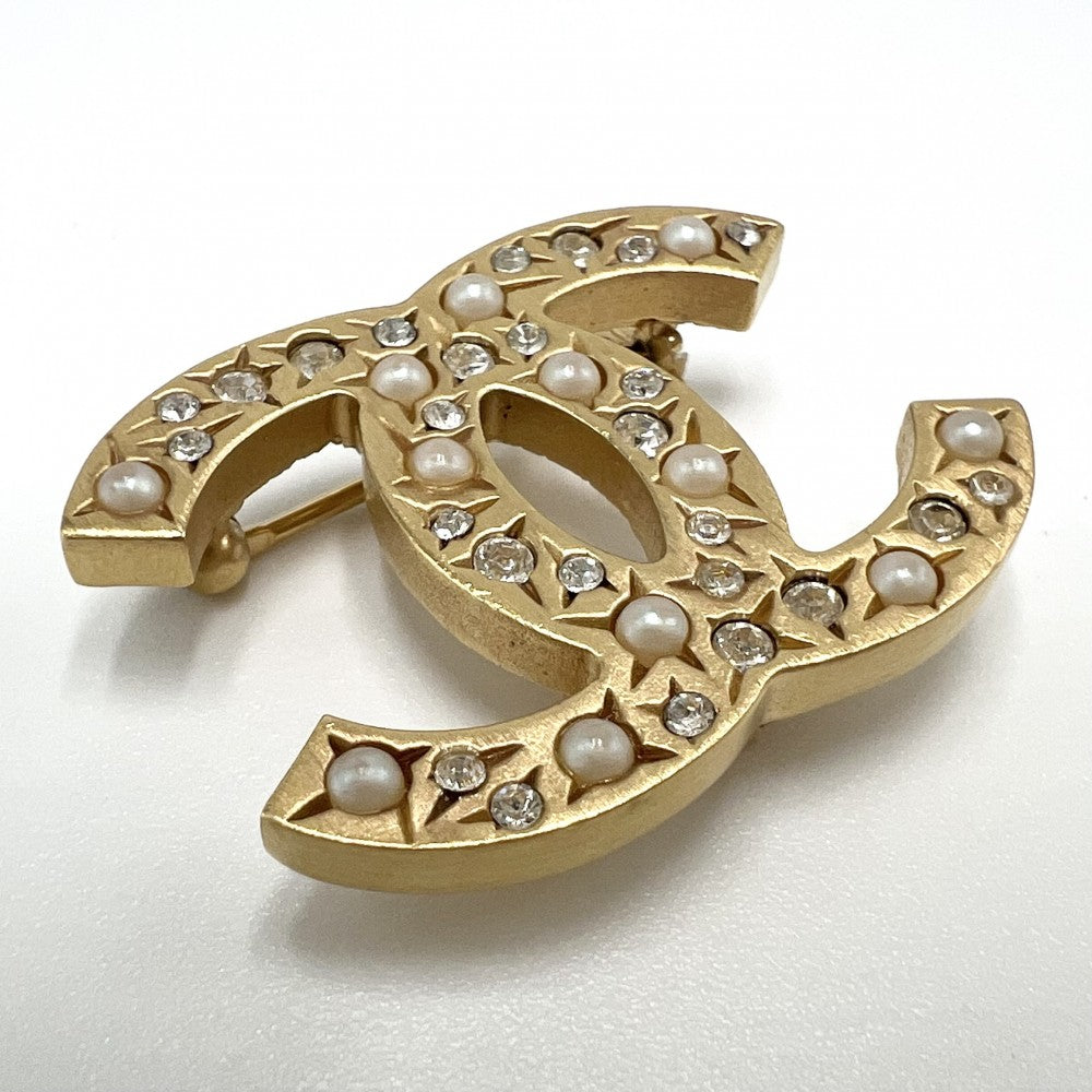 CHANEL シャネル ブローチ ココマーク アクセサリー GP ラインストーン フェイクパール 06A ゴールド レディース 約9.8g 2006年【中古品】