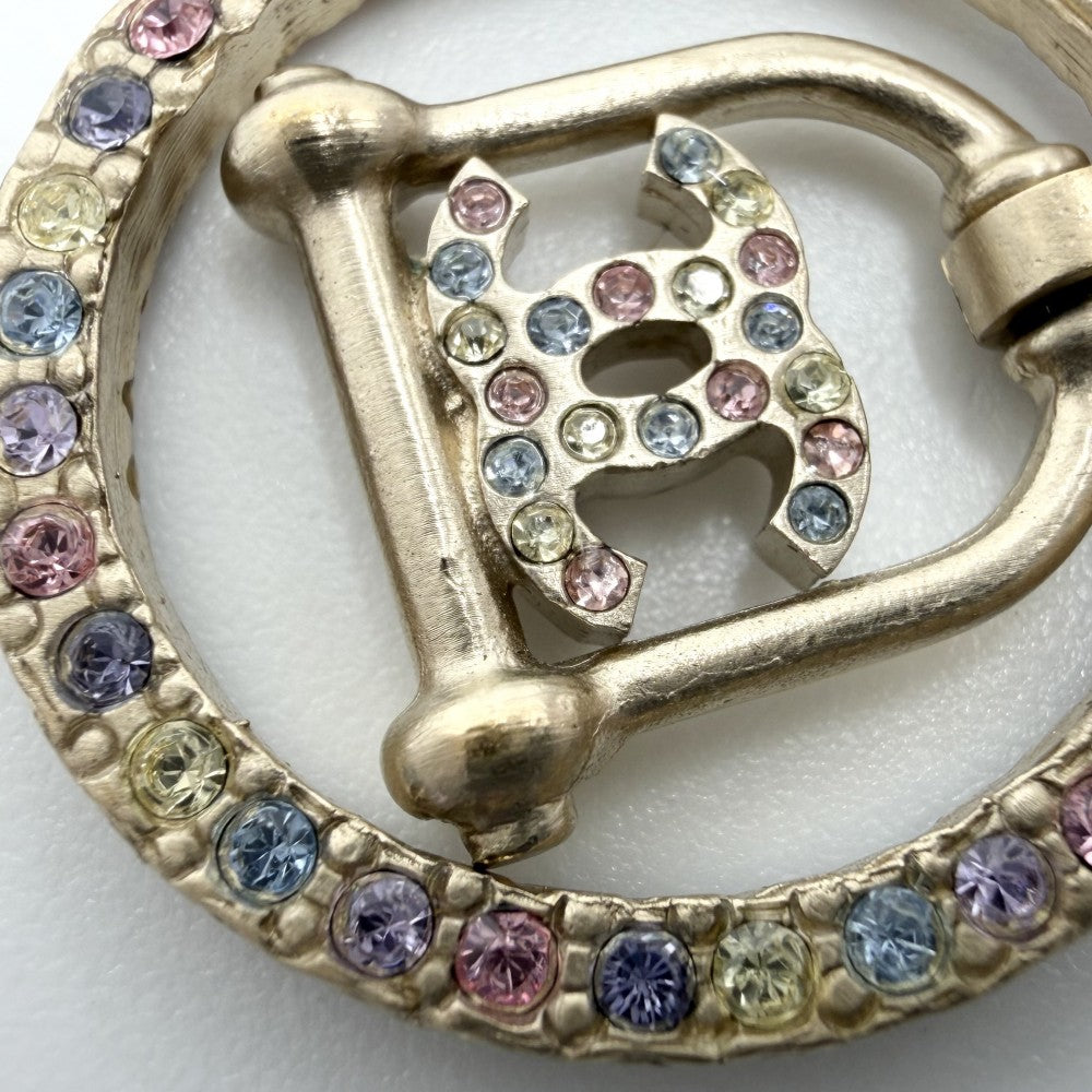 CHANEL シャネル ブローチ ココマーク リボン スイング アクセサリー ラインストーン GP 06A ゴールド マルチカラー レディース 約10.7g 2006年【中古品】