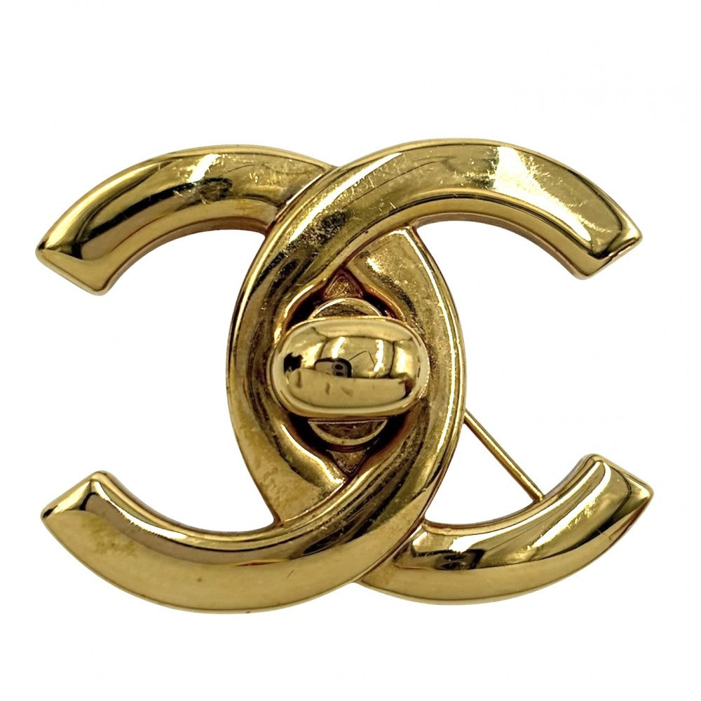 CHANEL シャネル ブローチ ココマーク ターンロック アクセサリー GP 96P レディース 約16.8g 1996年【中古品】