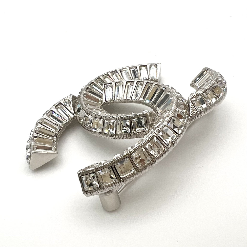 CHANEL シャネル ブローチ ココマーク アクセサリー ラインストーン B24V シルバー レディース 約24.3g 2024年【中古品】