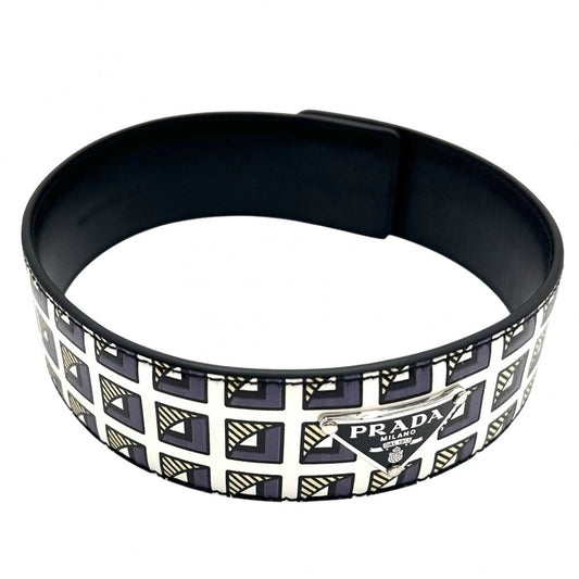 【開店SALE】 PRADA プラダ チョーカー トライアングルロゴ アクセサリー レザー 2IC046 ブラック 黒 ホワイト 白 シルバー金具 レディース【中古品】