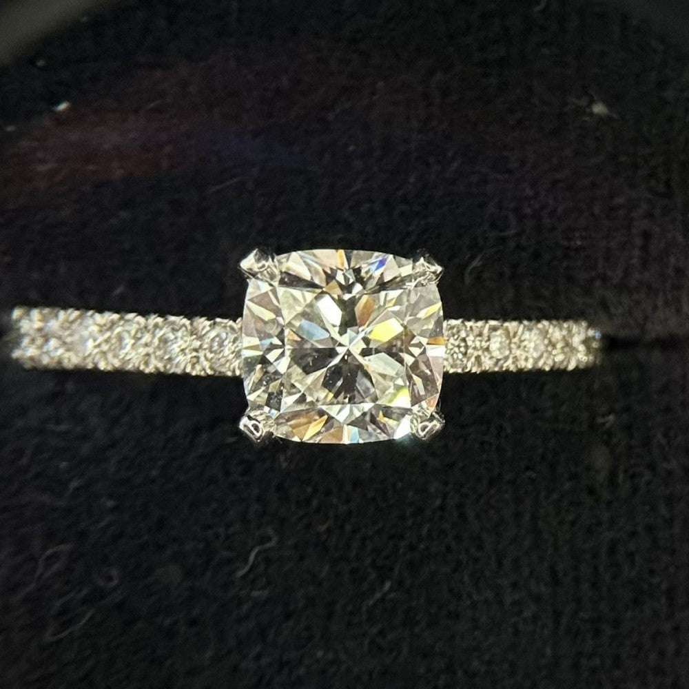 TIFFANY&Co. ティファニー 指輪 ノヴォ ブリリアント エンゲージメントリング クッションカット パヴェ ジュエリー アクセサリー Pt950プラチナ ダイヤモンド1.00ct 約11号 シルバー レディース【中古品】