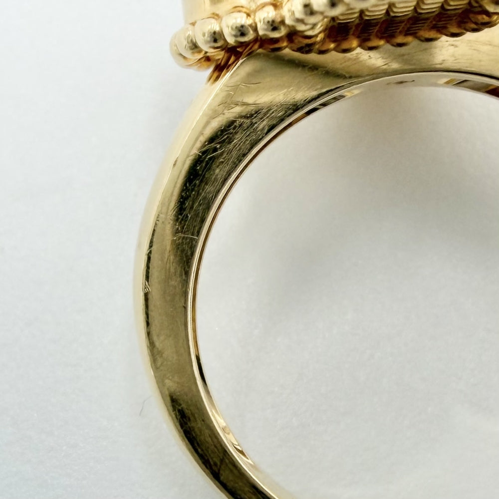Van Cleef & Arpels ヴァンクリーフ＆アーペル 指輪 ヴィンテージアルハンブラ ジュエリー アクセサリー 46 K18イエローゴールド マザーオブパール 約8号 VCARA41148 レディース 約6.7g【中古品】