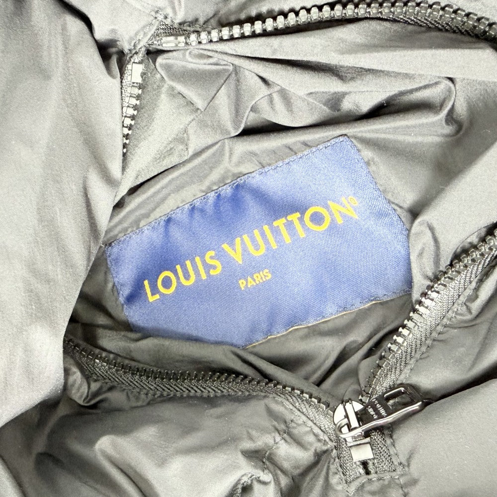 【開店SALE】 LOUIS VUITTON ルイヴィトン ダウンジャケット リバーシブル ダウンパーカー アウター アパレル 服 50 ブラック 黒 ブルー 青 ブラック金具 冬 ナイロン メンズ【中古品】