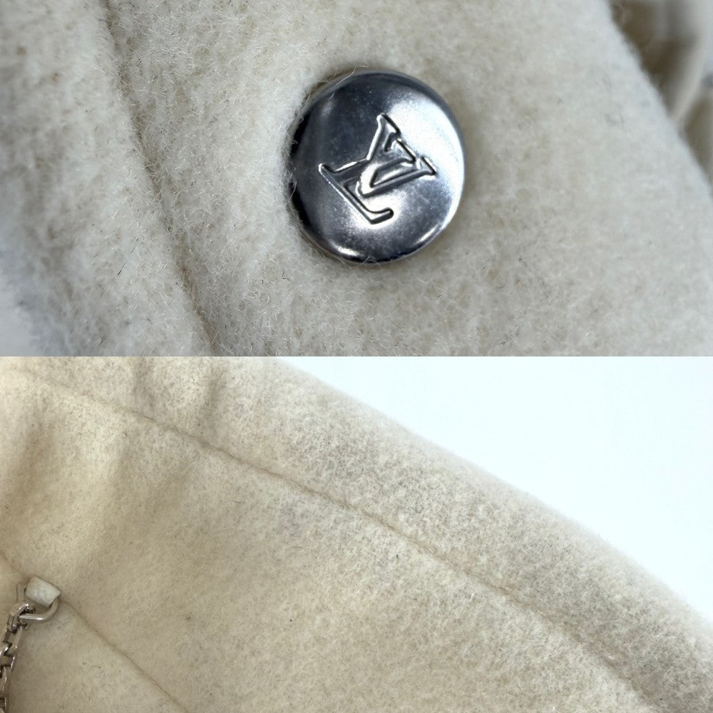LOUIS VUITTON ルイヴィトン スタジャン マルチパッチ バーシティブルゾン アウター 服 アパレル ジャケット 46 オフホワイト ライトブルー シルバー金具 秋 冬 ウール 牛革 メンズ【中古品】