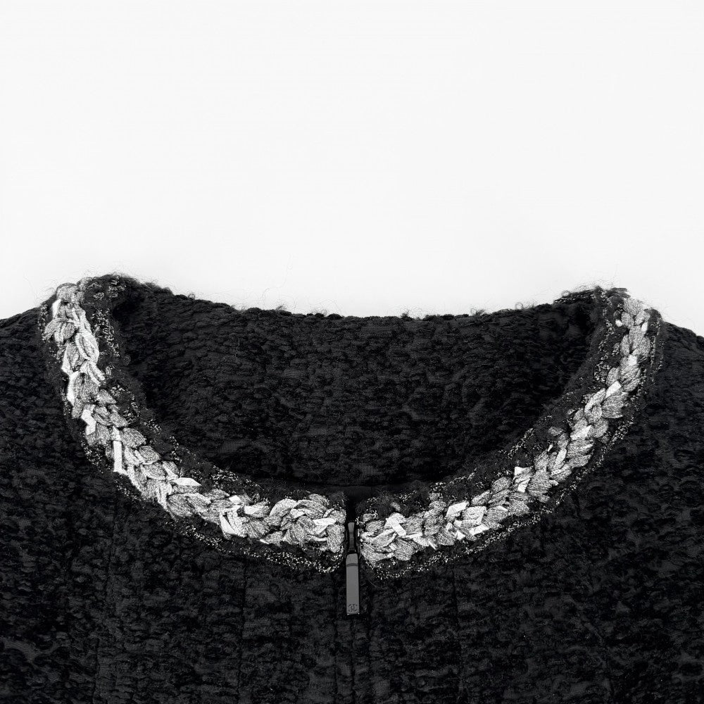CHANEL シャネル ノーカラージャケット ジップアップ 服 アパレル 36 ブラック 黒 秋 冬 シルク アクリル シルク レディース【中古品】