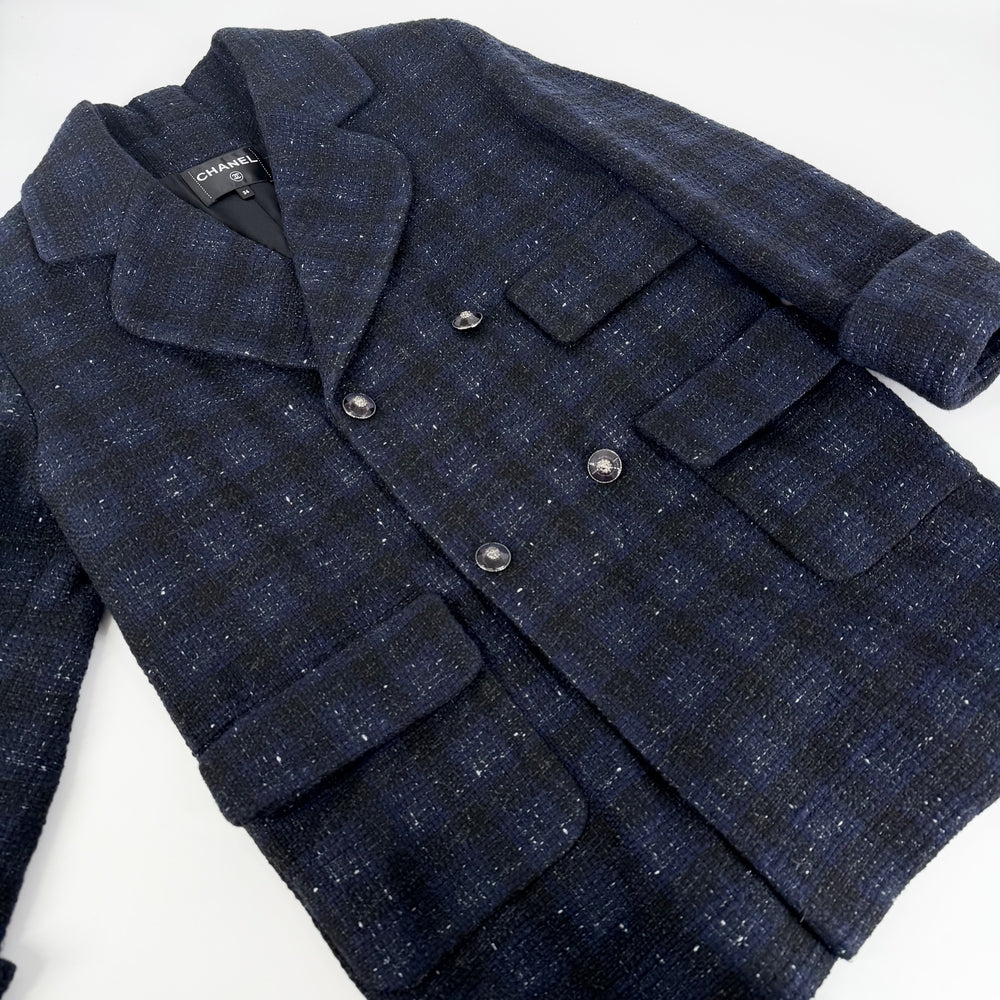 【秋物特集】 CHANEL シャネル コート ダブルブレスト ツイード ビジューライオンボタン 24AW アパレル 服 34 P77689V47754 ネイビー 紺 秋 冬 ウール アクリル ポリアミド ポリエステル レーヨン レディース【中古品】